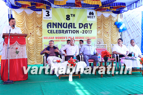 ವಿದ್ಯಾರ್ಥಿಗಳು ವ್ಯಕ್ತಿತ್ವ ವಿಕಸನಕ್ಕೆ ಹೆಚ್ಚಿನ ಮಹತ್ವ ನೀಡಿ: ಎ.ಎಂ.ಖಾನ್